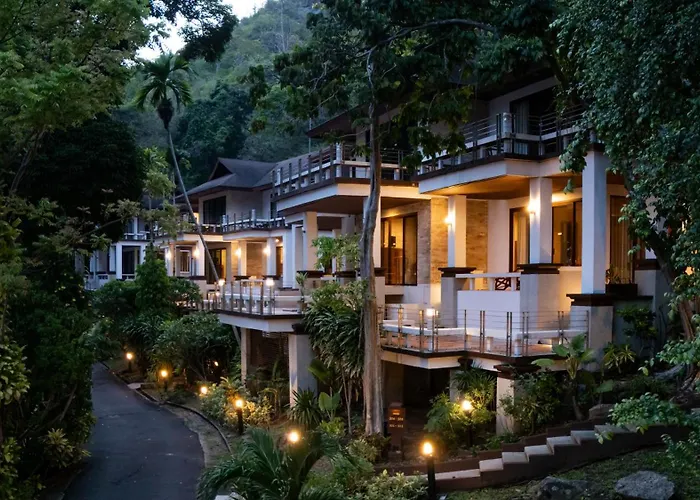 3 star hotel: Baan Krating Phuket Resort Naiharn-Sha Plus