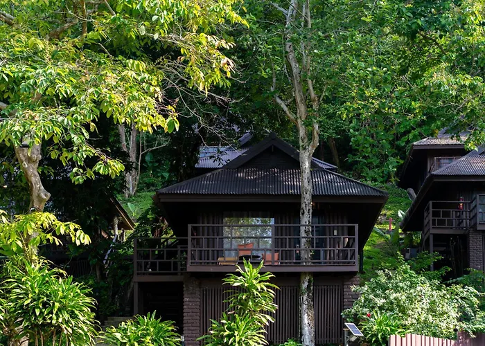3 star hotel: Baan Krating Phuket Resort Naiharn-Sha Plus